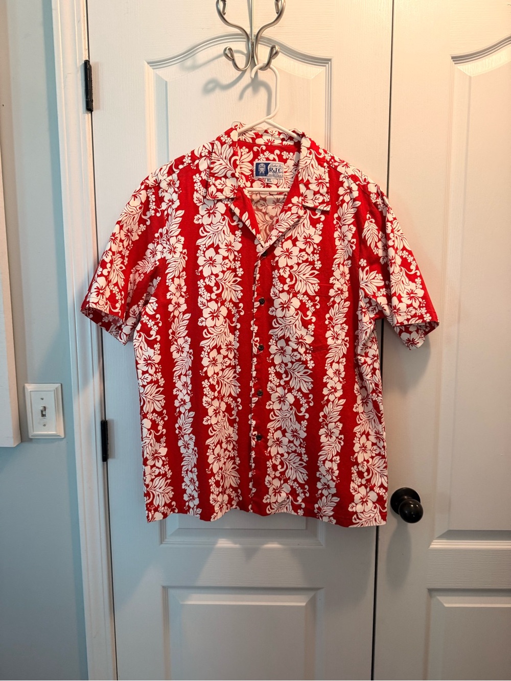 RJC Red Floral Hawaiian Button Down Mens Sz XL